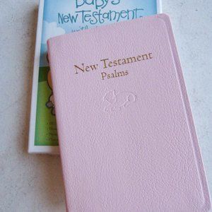 NEW Babys New Testament KJV w Psalms Gift Box Pink Leather-Like Cover Holman